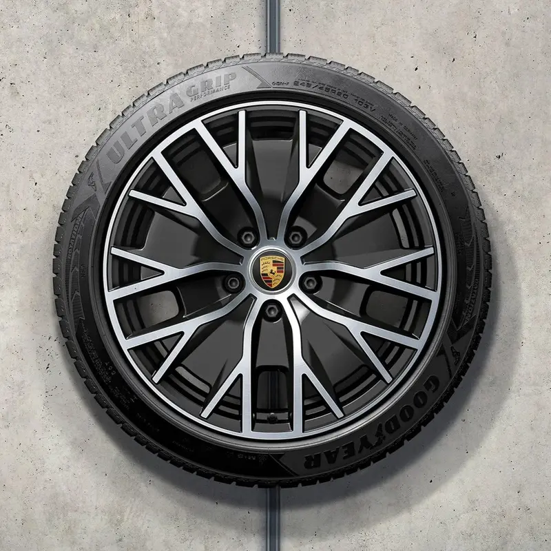 20" Taycan "Turbo S Aero Design" Winter Set - Black / Silver 1