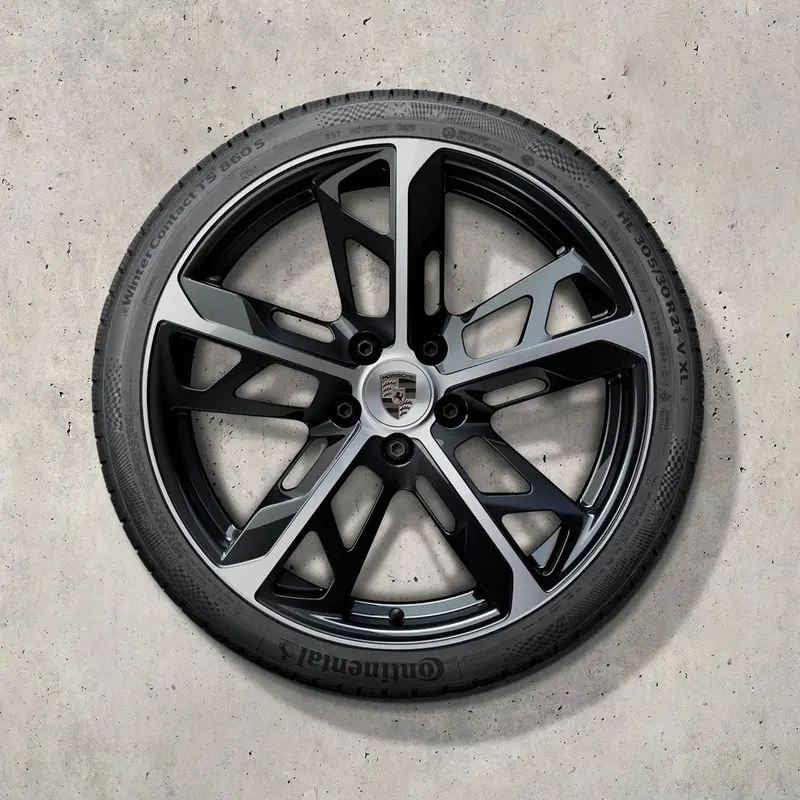 21" Taycan Ii "Cross Turismo Design" Winter Set - Black / Silver 1