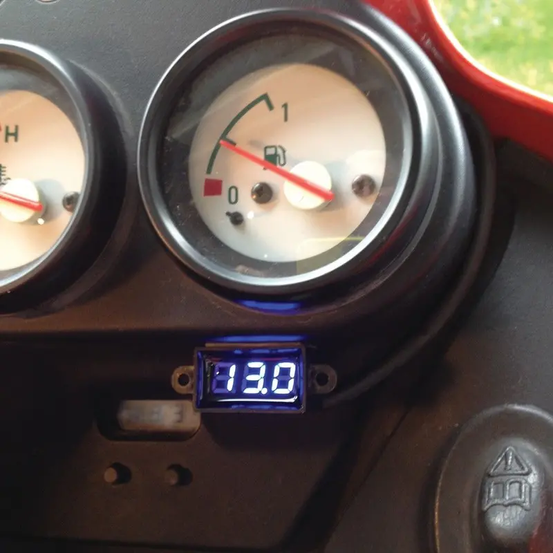 Aerostich Waterproof 12V Digital Voltmeter 1