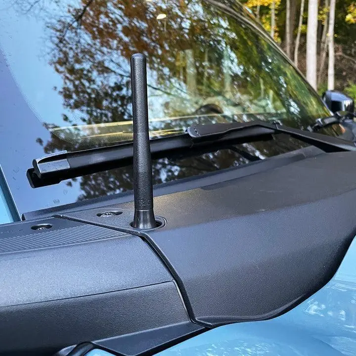 Builtright Stubby Perfect Fit Antenna - 2021+ Bronco / 2021+ F-150 / 2021+ Super Duty 1