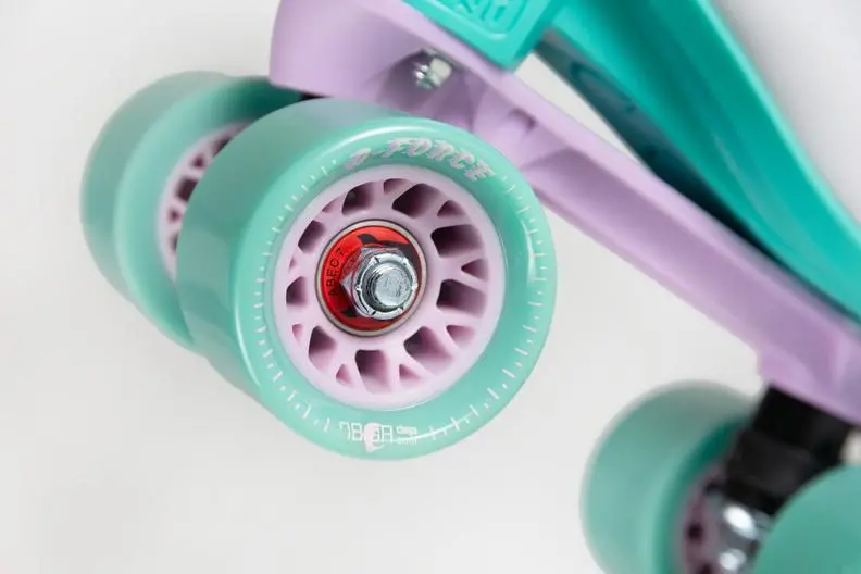 Chaya Melrose White/Teal Roller Skates 7