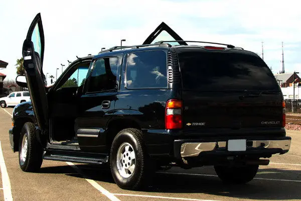 Chevrolet Tahoe 1995-1999 Vertical Lambo Doors 1