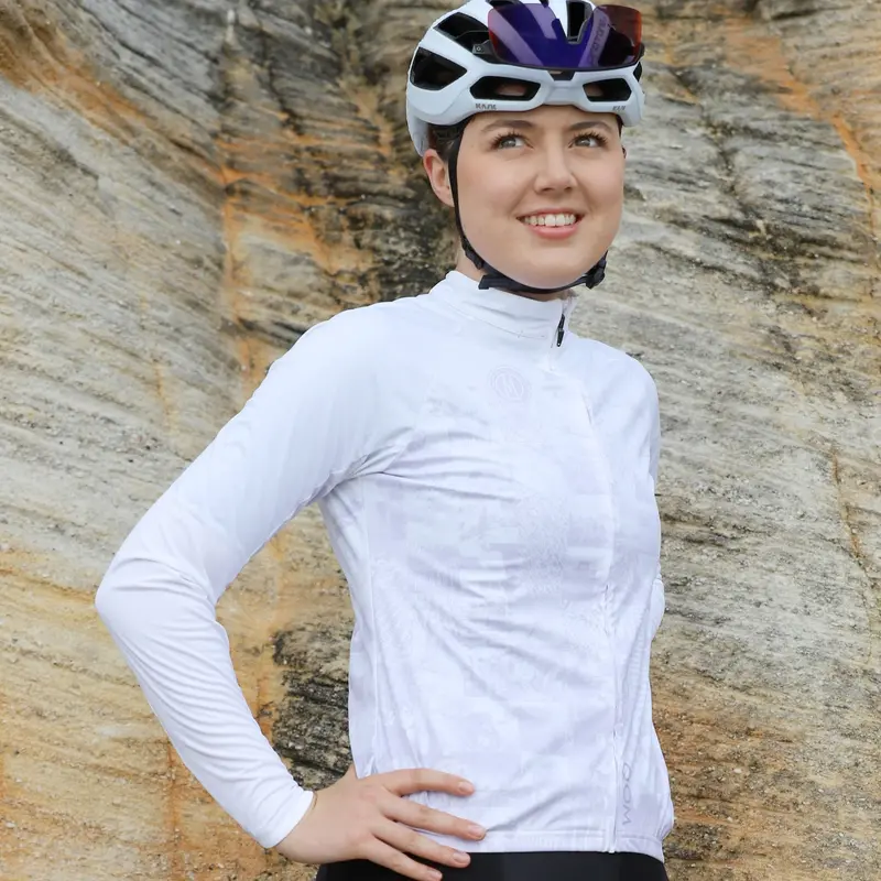 Cuore Women's Qom Light Weight Jacket - White Silhouette 1