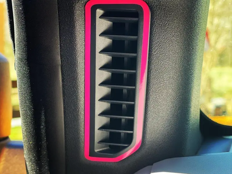Defroster Vent Outline Decal (Standard Series) for 2021–2024 Ford Bronco