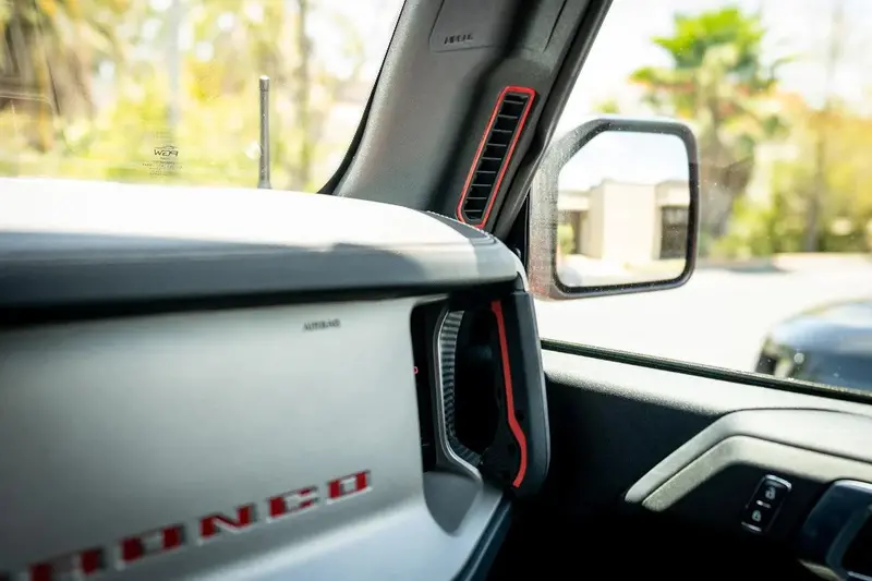 Defroster Vent Outline (Printed Series Vinyl) - 2021+ Bronco 3