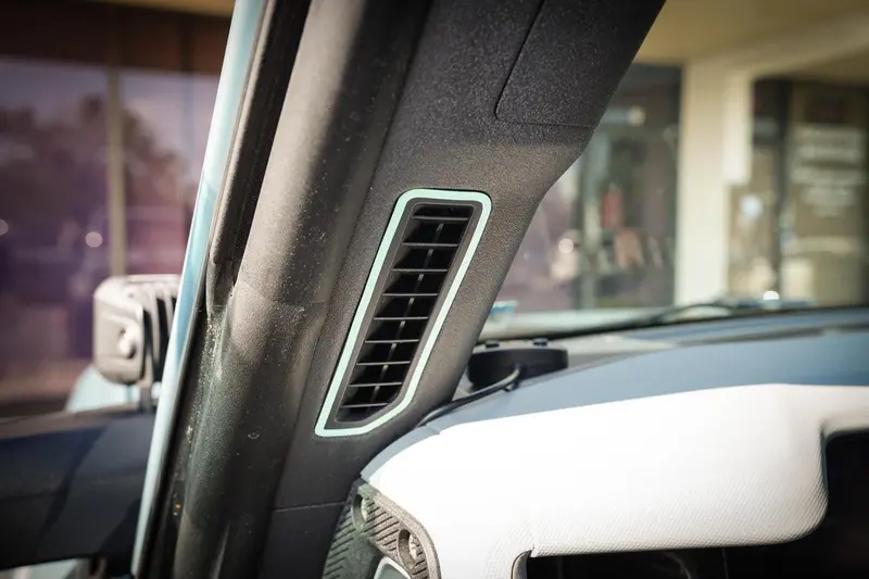Defroster Vent Outline (Printed Series Vinyl) - 2021+ Bronco 5