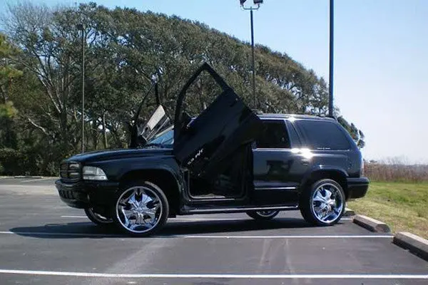 Dodge Durango 1998-2003 Vertical Lambo Doors 1