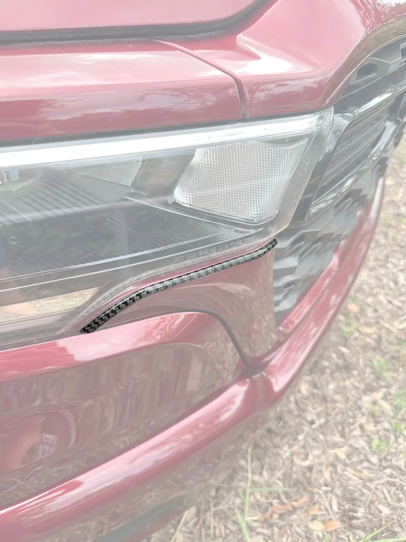 Domed Grille Side Line Accent Trim - 2025+ Ram 1500 16
