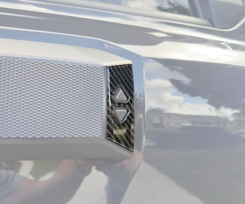 Domed Liftgate Window Button Accent Trim - 2025+ 4Runner 1