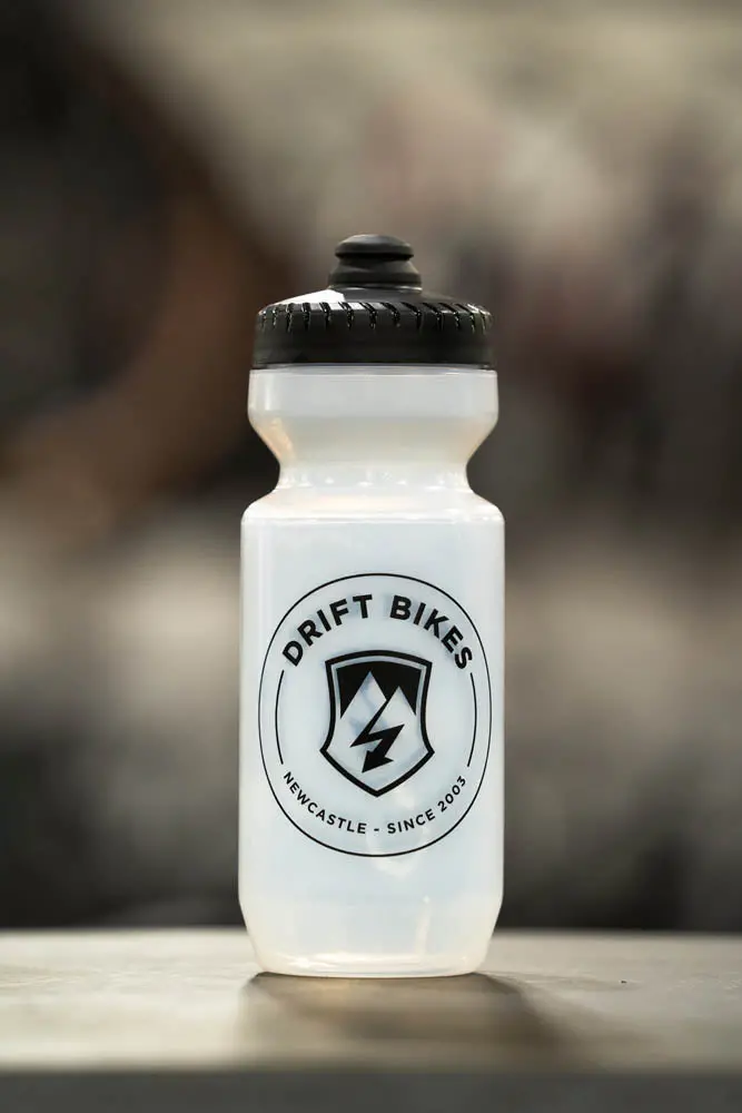 Drift Bottle Corpo Purist 22Oz - Clear / Black Lid 1