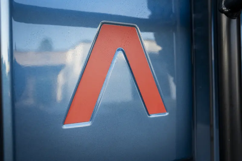 Emergency Reflective Lambda Rear Tailgate Overlay - 2024+ Grenadier 4