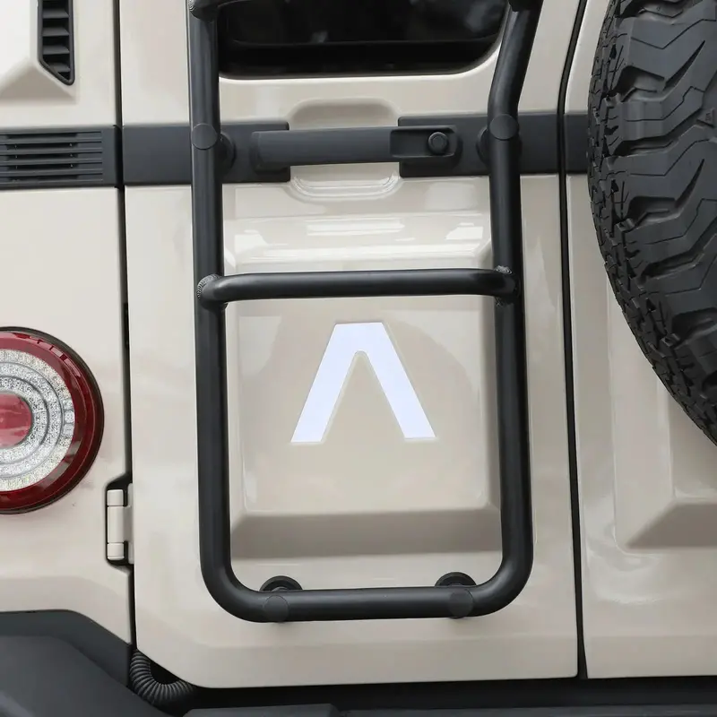 Emergency Reflective Lambda Rear Tailgate Overlay - 2024+ Grenadier 9