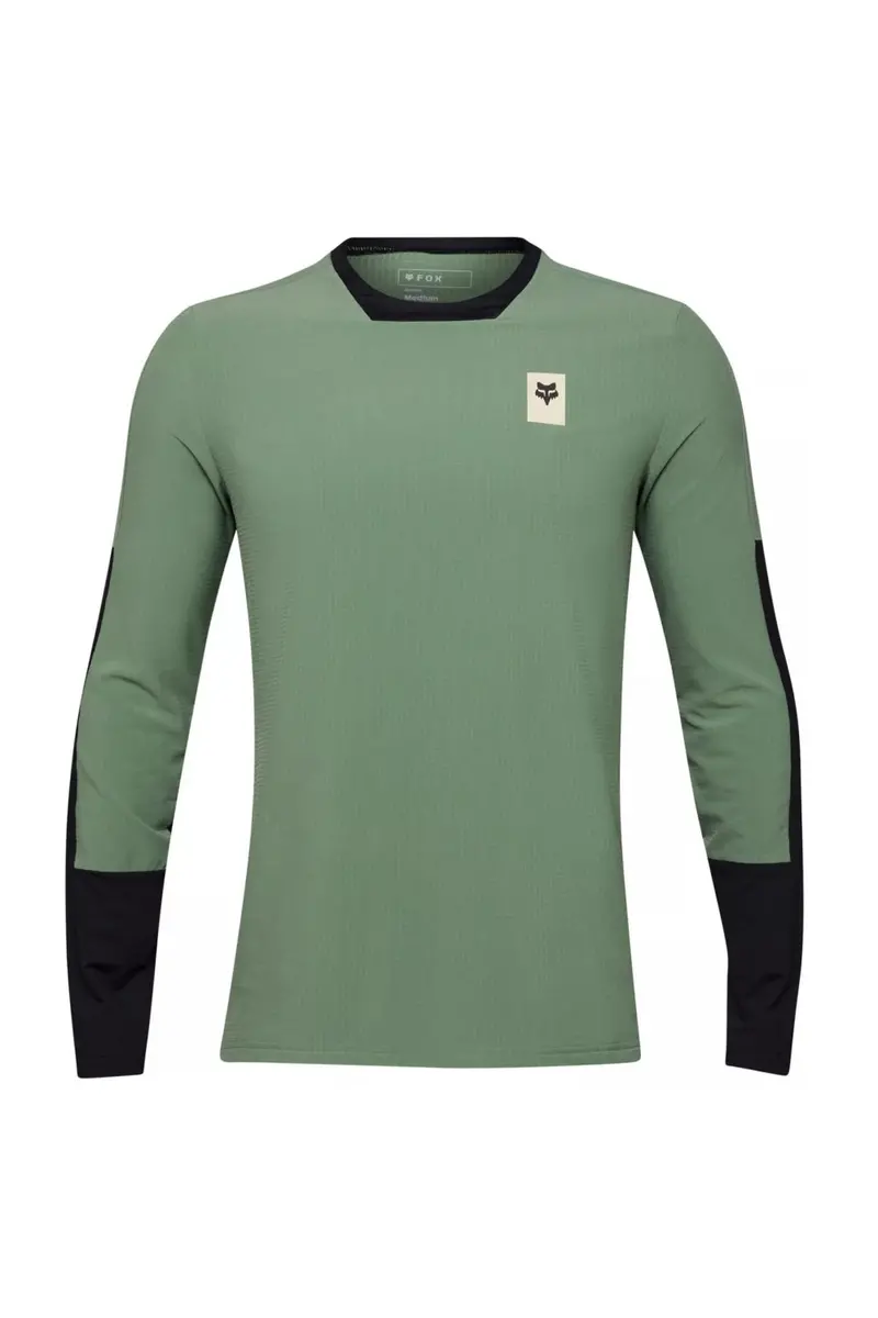 Fox Racing Defend Thermal Jersey – 2025 Warm-Weather Base Layer for Riders