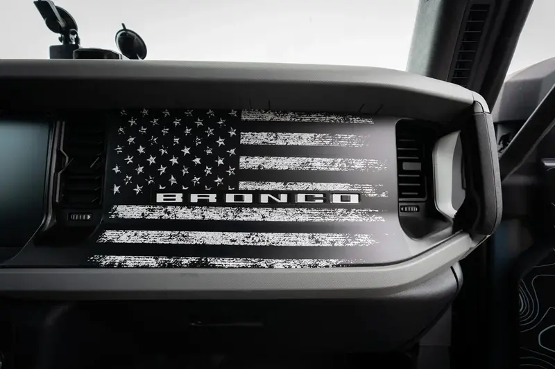 Freedom Series American Flag Dash Overlay - 2021+ Bronco 1