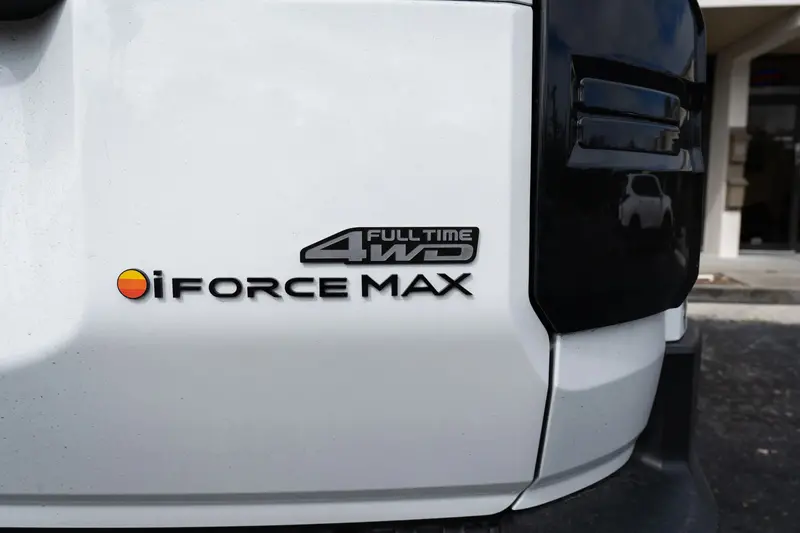 Full Time 4Wd Two Color Acrylic Emblem - 2024+ Land Cruiser / Gx 550 / 2025+ 4Runner Limited 1