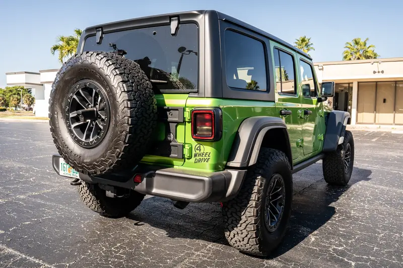 Halogen Tail Light Overlays - 2018+ Wrangler Jl 1