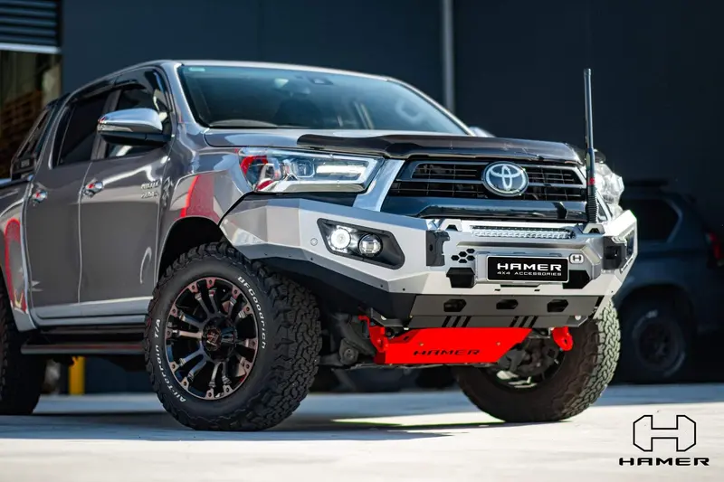 Hamer Toyota Hilux Revo 2020-2023 Bull Bar King Series (Incl. Rated Recovery Points) No Fender Model 1