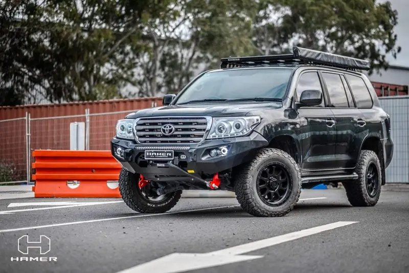 Hamer Toyota Landcruiser 200 Series 2010-2015 Bull Bar King Series (Incl. Rated Recovery Points) 1