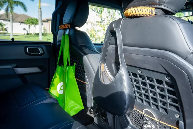 Headrest Car Seat Hook / Hangers For Clothes And Bags - Universal 1