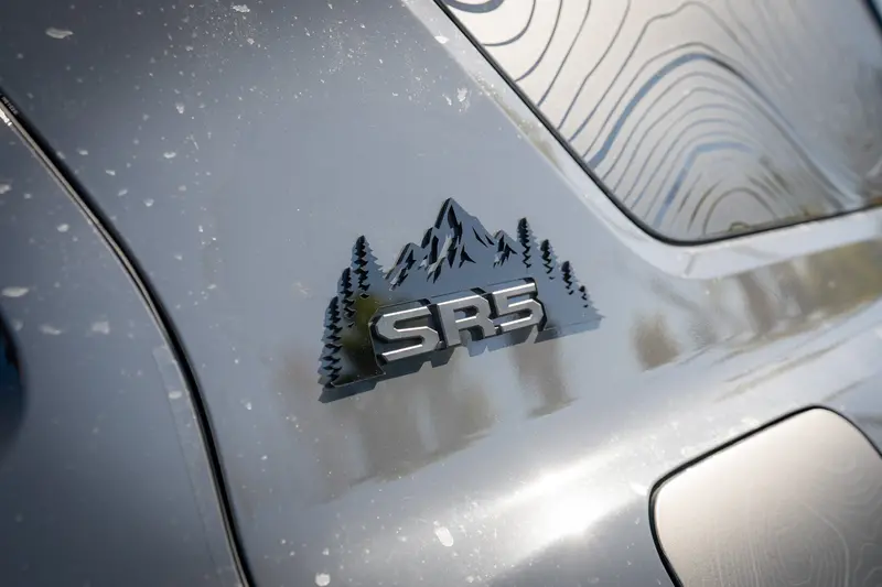 Mountain Acrylic Emblem For Sr5  - 2025+ 4Runner Sr5 1