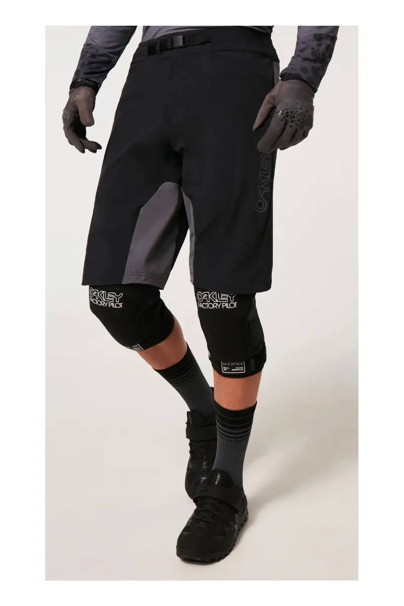 Oakley Men's Seeker '75 Mtb Trail Shorts 5