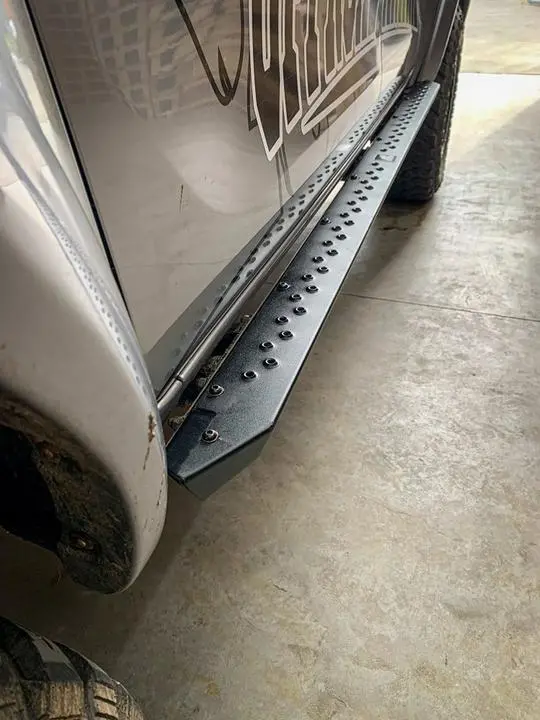 Offroad Animal Rock Sliders, Suitable For Toyota Hilux N80, 2015 On 1