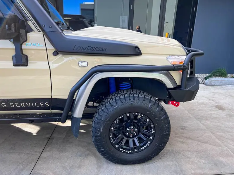 Offroad Animal  Rock Sliders With Brush Rails, Suitable For Toyota Land Cruiser 79 And 78 Series Dual Cab, 2007 To Current 1