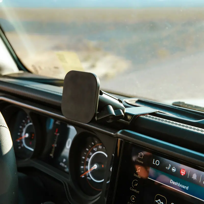 Offroam Magsafe Compatible Phone Mount - 2018+ Wrangler Jl 1