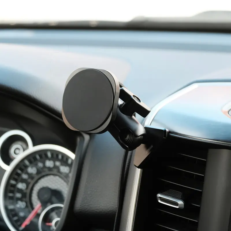 Offroam Magsafe Compatible Phone Mount - 2019+ Ram 1500/2500/3500 1