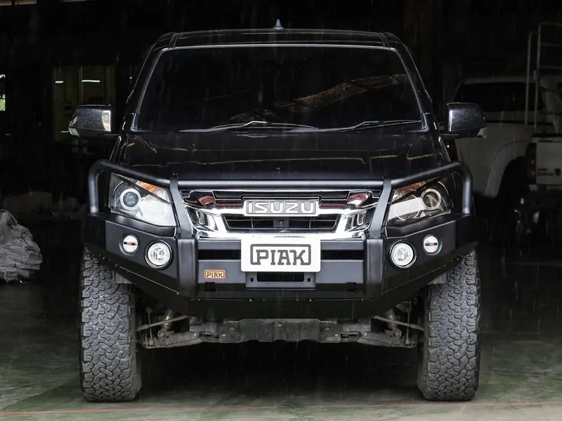 Piak 3-Loop Premium Winch Bar Isuzu D-Max 2012-2016 1