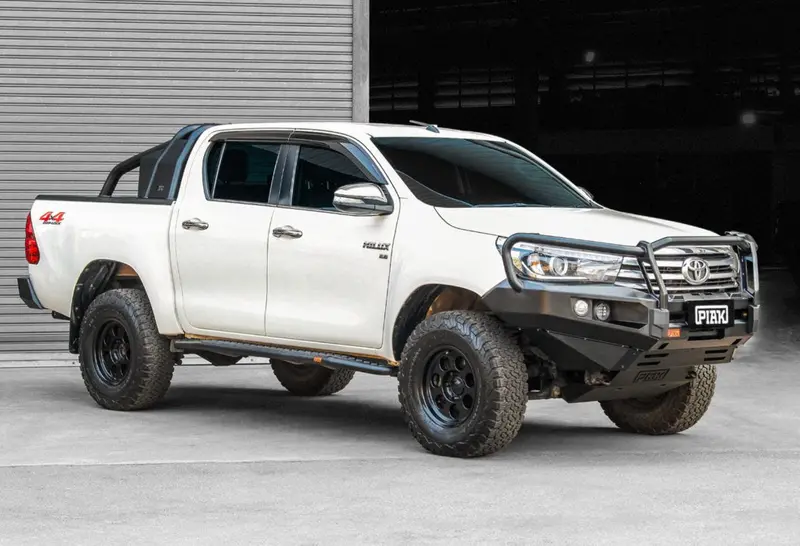 Piak Elite 3-Loop Winch Bar Toyota Hilux 2015-2018 2