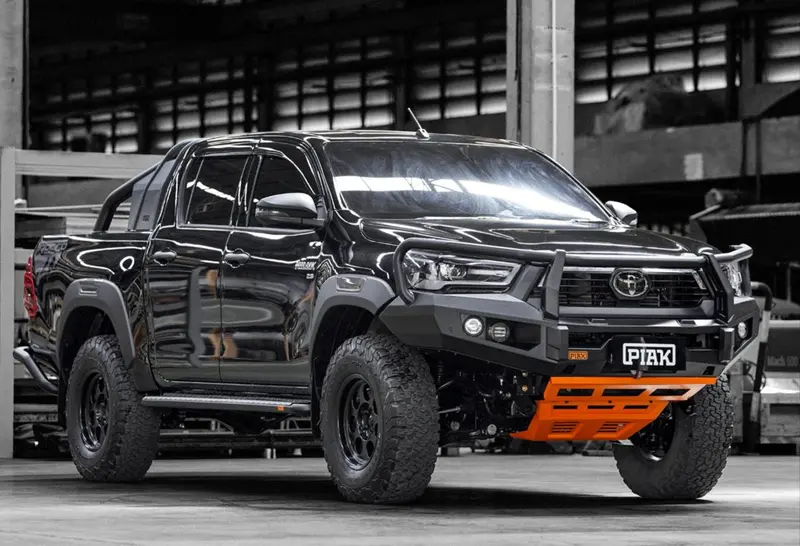 Piak Elite 3-Loop Winch Bar Toyota Hilux 2020+ (Black & Orange) 1