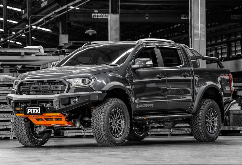 Piak Elite Non Loop Winch Bar Ford Ranger & Everest 2015-2022 (Black & Orange) 1