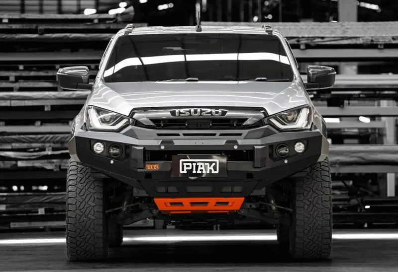 Piak Elite Non Loop Winch Bar Isuzu D-Max 2020+ (Black & Orange) 1