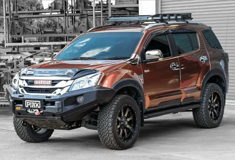 Piak Elite Non Loop Winch Bar Isuzu Mu-X 2013-2016 (Black) 1