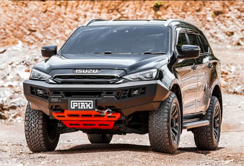 Piak Genesis Bar Isuzu Mu-X 2021+ (Black & Orange) 1