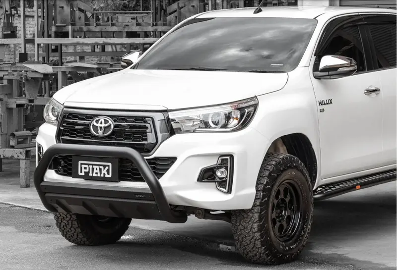 Piak Offtrack Nudge Bar Toyota Hilux 2018-2020 1