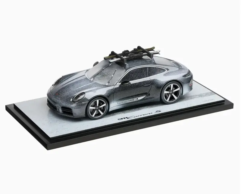 Porsche 911 Carrera S 992.2, 1:18 Scale Model Car - Black 1