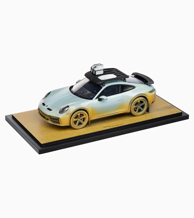 Porsche 911 Dakar (992) Shade Green 1:18 Scale - Ahead 1