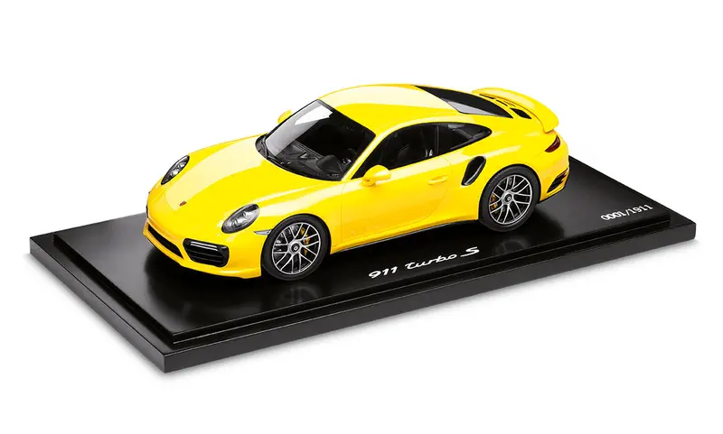 Porsche 911 Turbo S (991.2) 1:18 Model Car - Racing Yellow 1