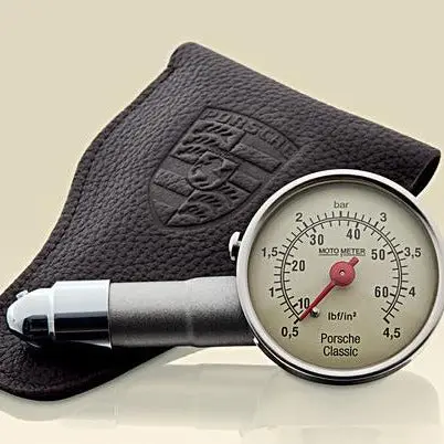 Porsche Classic Tire Pressure Gauge- Leather 1