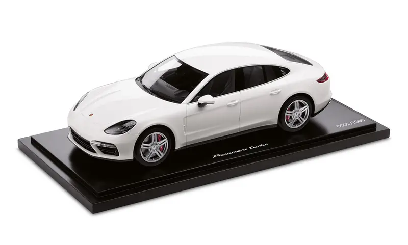 Porsche Panamera Tubo (G2) 1:18 Model Car - White (Limited Edition) 1