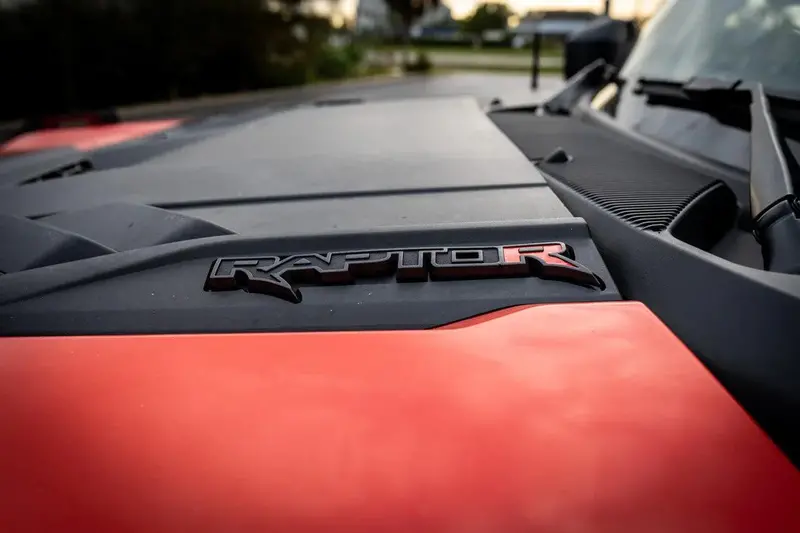 R Inlay For Hood Emblems - 2022+ Bronco Raptor 1