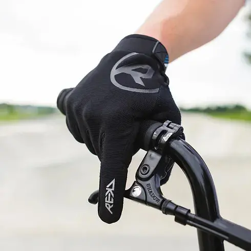 Rekd Status Gloves 2
