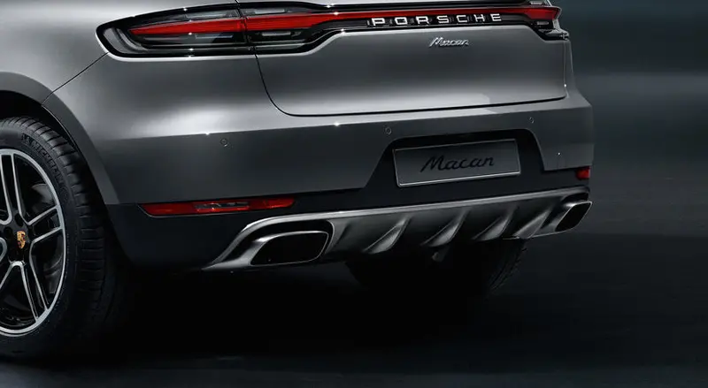 Stainless-Steel Rear Trim- Macan Ii 1
