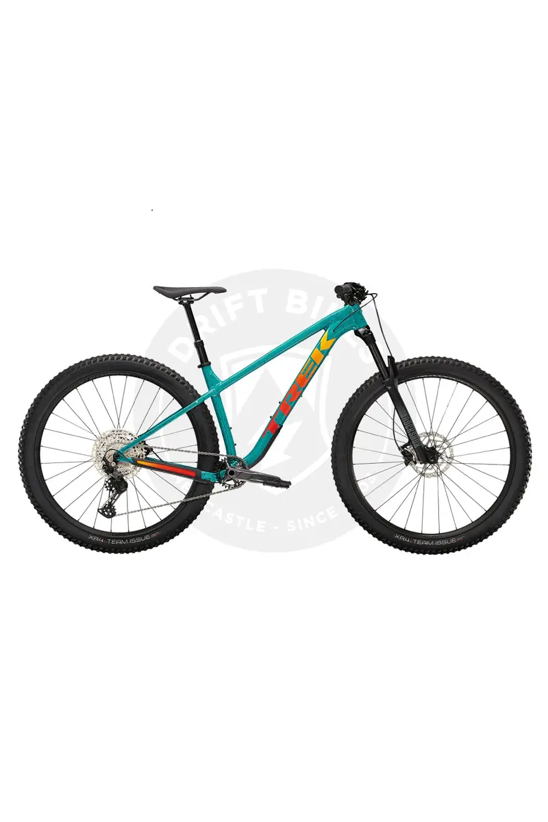 Trek 2023 Roscoe 7 Mountain Bike 1