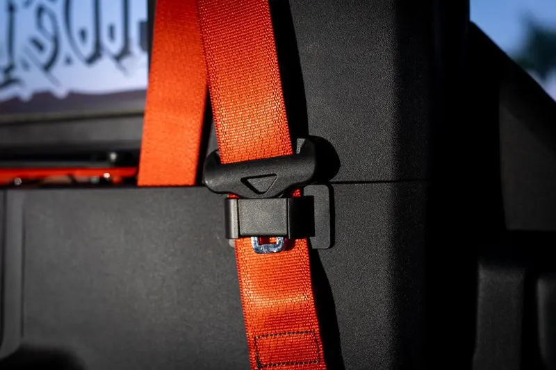 V2 Seatbelt Retention Buckle (Abs) - Universal 1