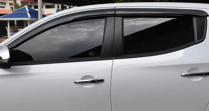 Weather Shield - Mitsubishi Triton - 2015-2023 - Dual Cab 1