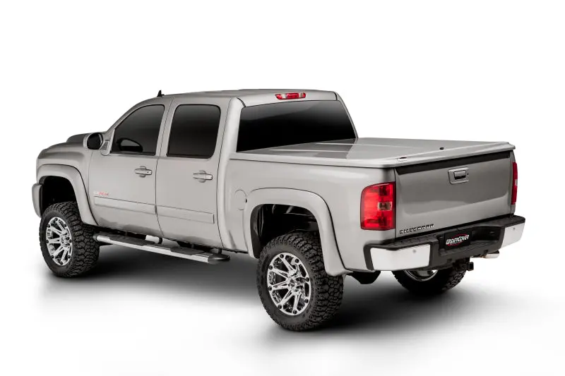 Undercover 14-15 Chevy Silverado 1500 5.8Ft Lux Bed Cover - Sonoma Jewel Red 1